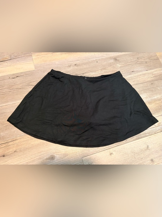 SKIMS Pants - SKIMS Kim Kardashian smooth lounge mini skort medium new with tags